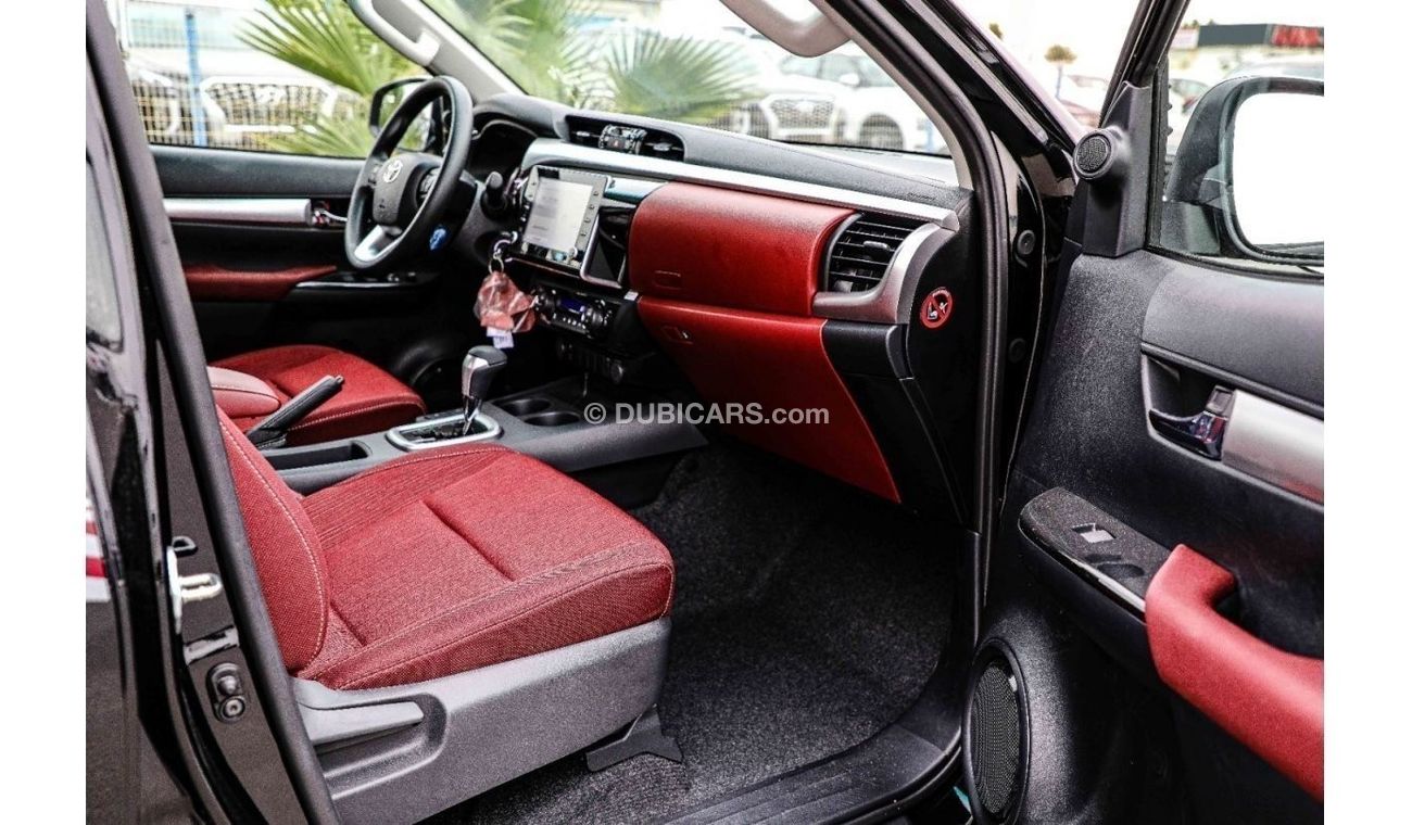 تويوتا هيلوكس Get 2023 Toyota Hilux 4x4 DC 2.8 SR5 - Black inside Maroon