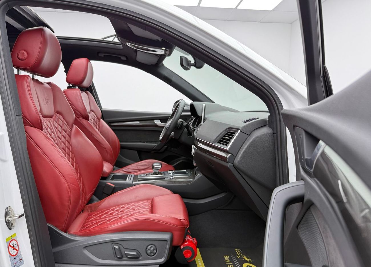 Audi SQ5 TFSI quattro 3.0L 2018 Audi SQ5 TFSI Quattro, Warranty, Full Service History, Excellent Condition, G