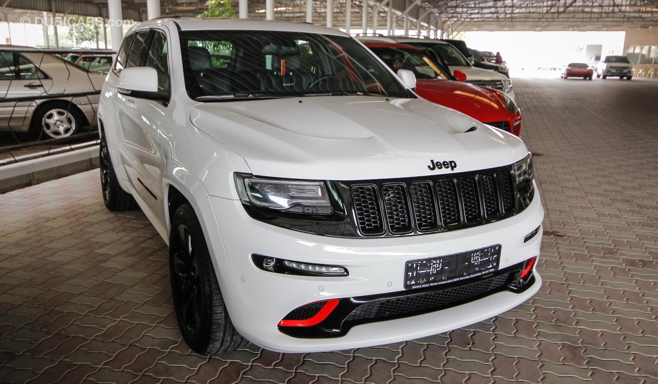 Jeep Grand Cherokee SRT