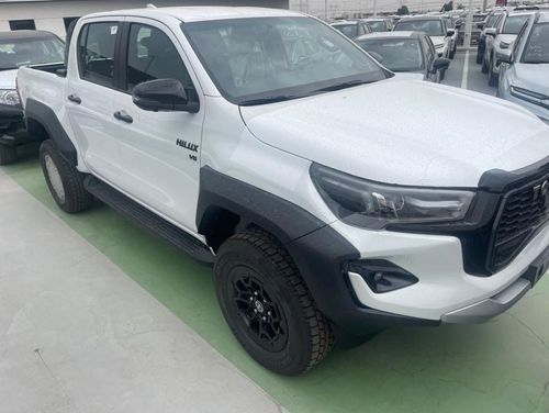 تويوتا هيلوكس 2024 Toyota Hilux GR Sport 4.0L V6 Full option Automatic Zero KM