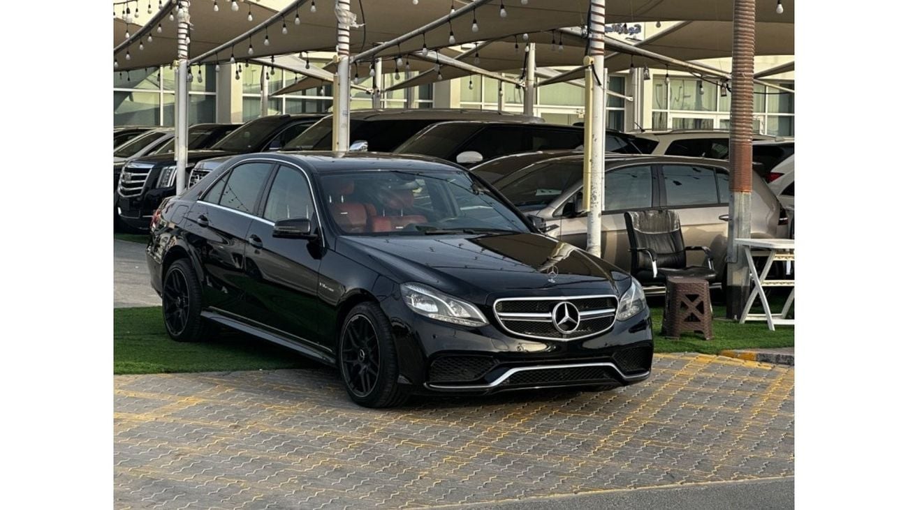 مرسيدس بنز E 350 موديل 2016 حاله ممتازه من الداخل والخارج فل مواصفات فتحه وجلد ومثبت سرعه وتحكم كهربي كأمل ونظام صوت