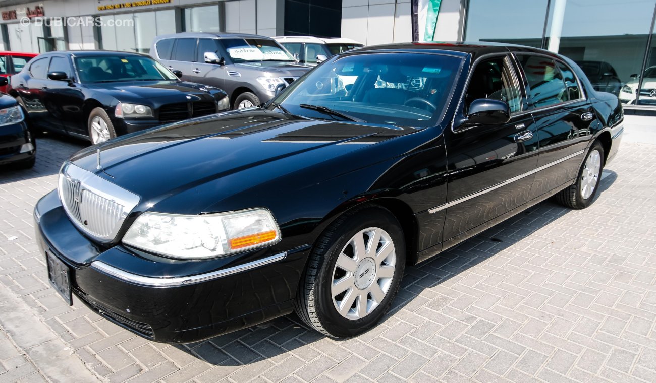 Lincoln Town Car Signature