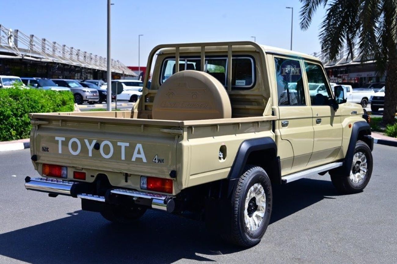Toyota Land Cruiser Pick Up Double Cab SDLX 2.8L Diesel 4WD 5 Seater Automatic
