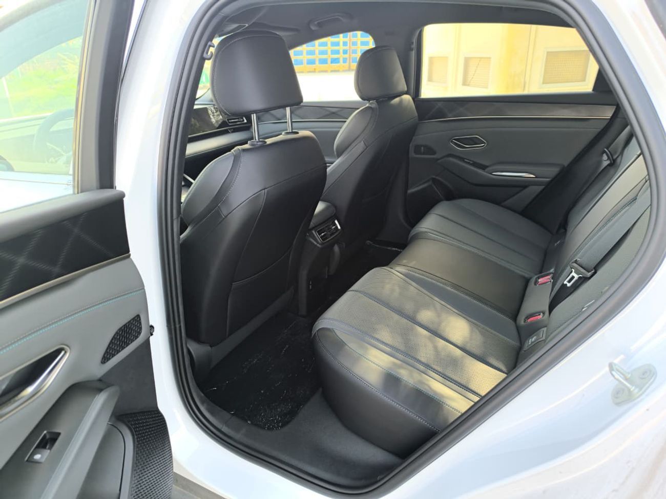 BYD Qin L DM-i DM-i (Plug In Hybrid) EV range 80km with Smart Drive Brand New Car 2025
