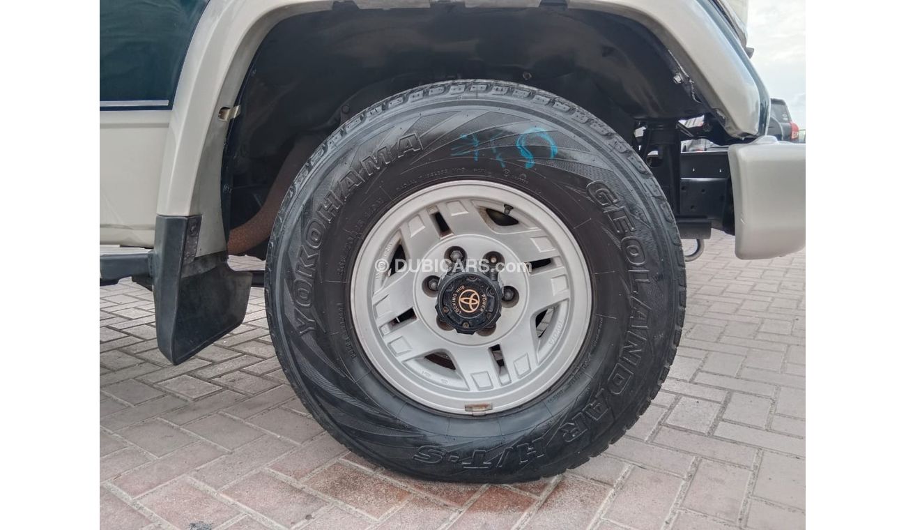 تويوتا لاند كروزر TOYOTA LAND CRUISER RIGHT HAND DRIVE(PM1730)