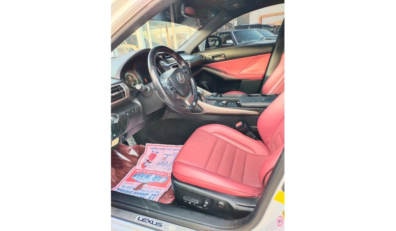 لكزس ISF لكزس اي اس 200 اف سبورت