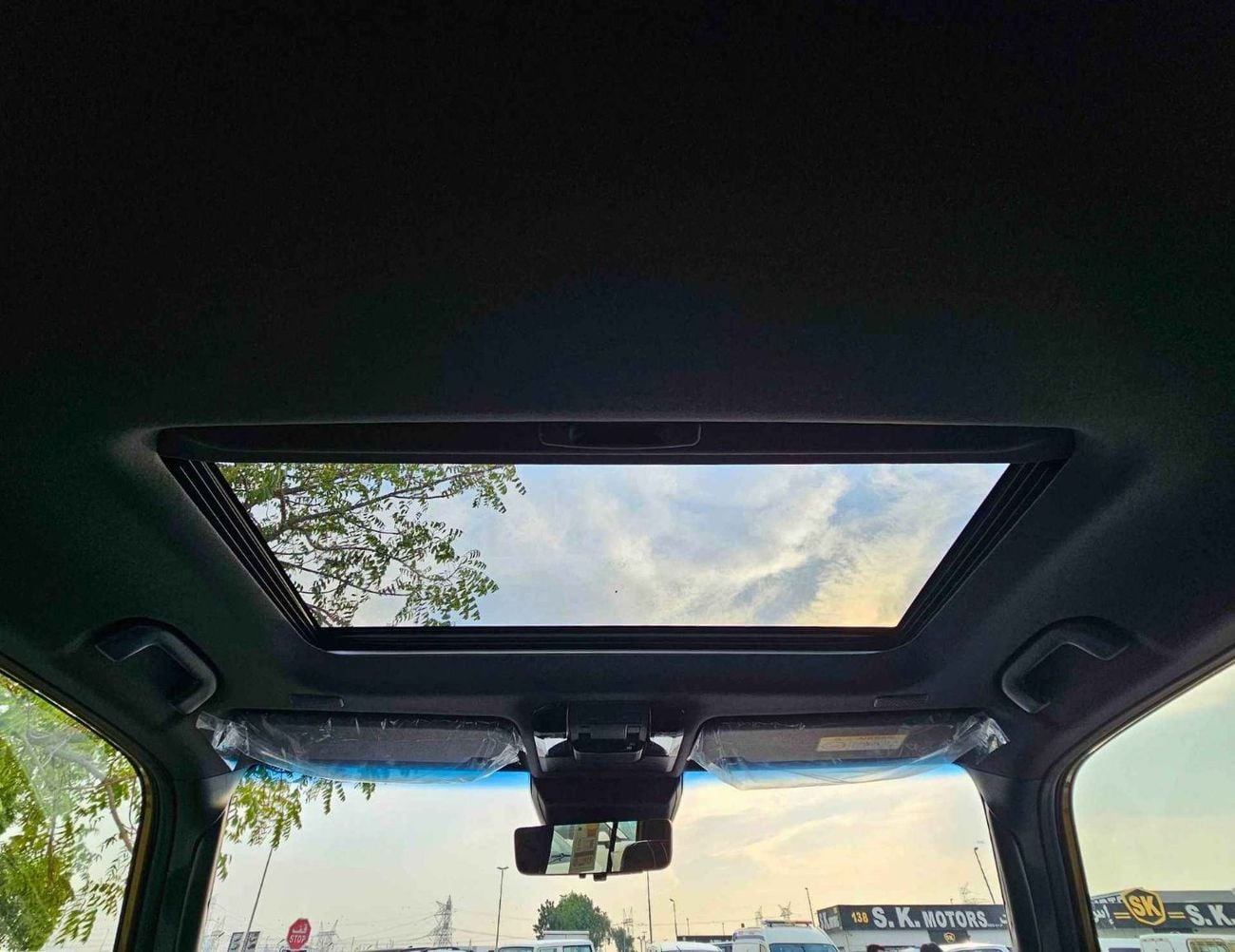 تويوتا برادو TURBO ADVENTURE DUAL TONE / 2.4L PETROL A/T V4 / HIGH OPTION WITH RADAR / (CODE# PADV1T)