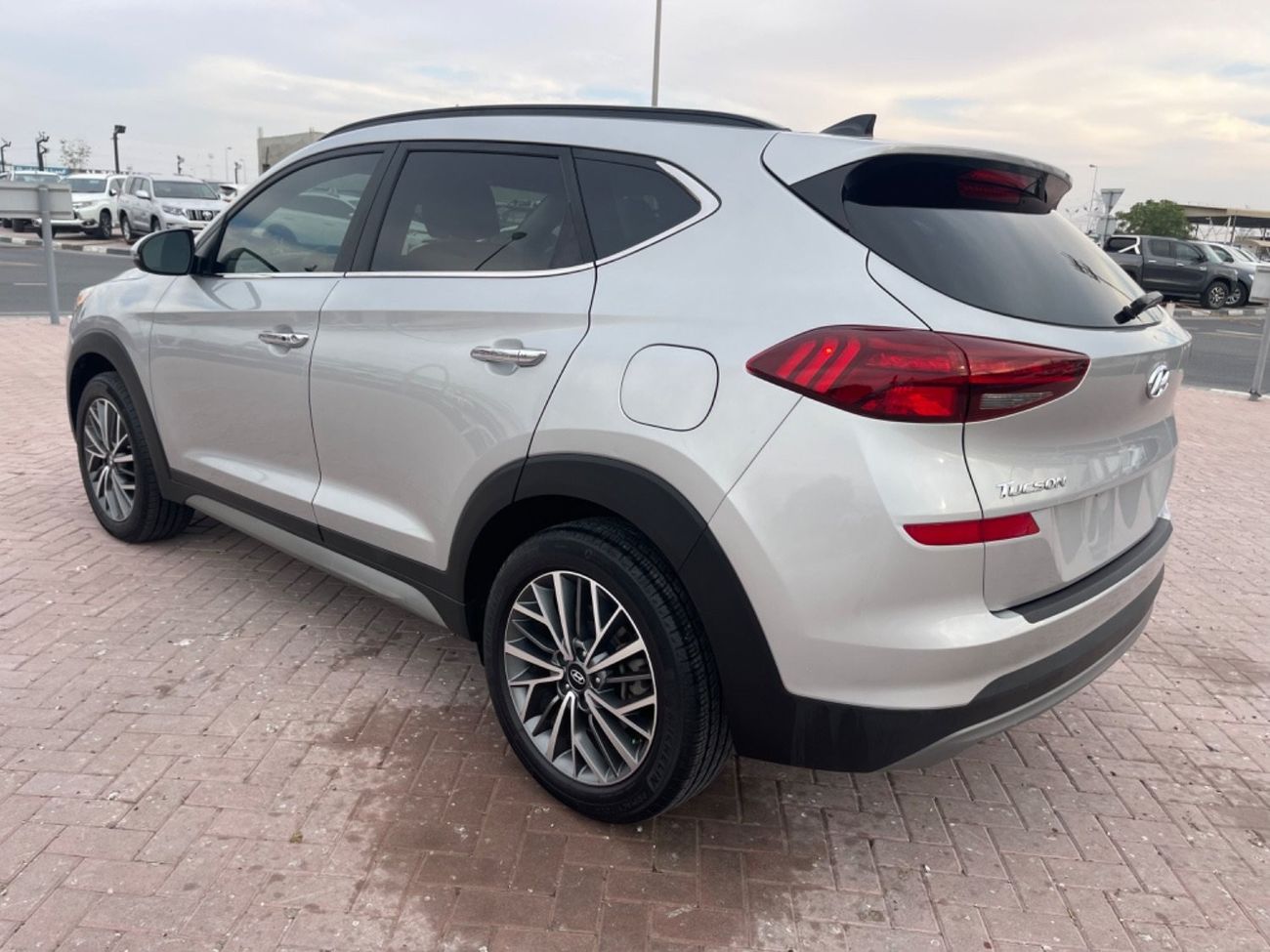 Hyundai Tucson Full Option Panorama 4 cameras