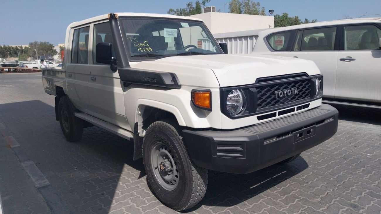 Toyota Land Cruiser Pick Up LC 79 Double Cab 2.8L Manual Turbo Diesel I 2025 I 0 KM I With Warranty