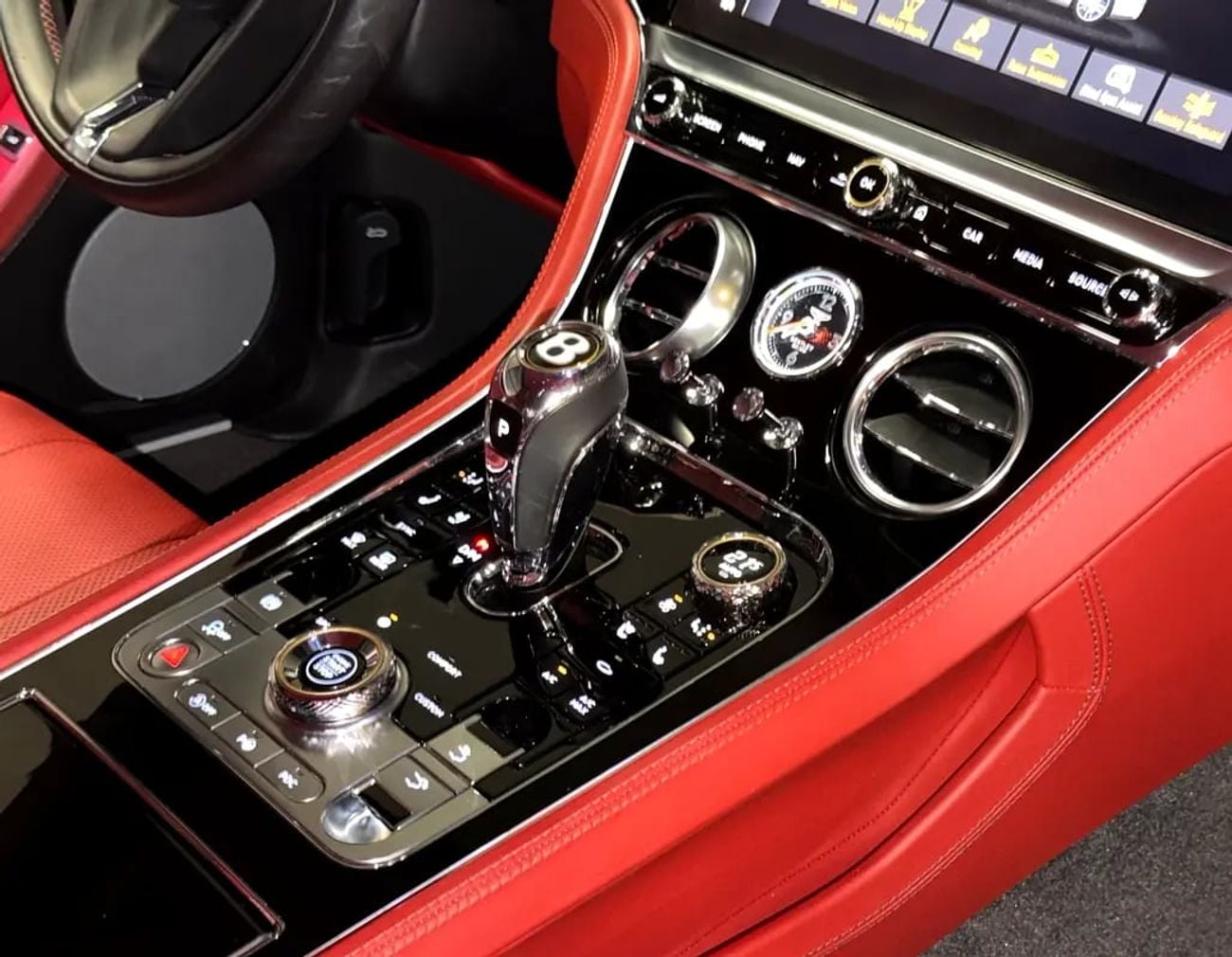 Bentley Continental GT GT W12 1020 GCC FHS World