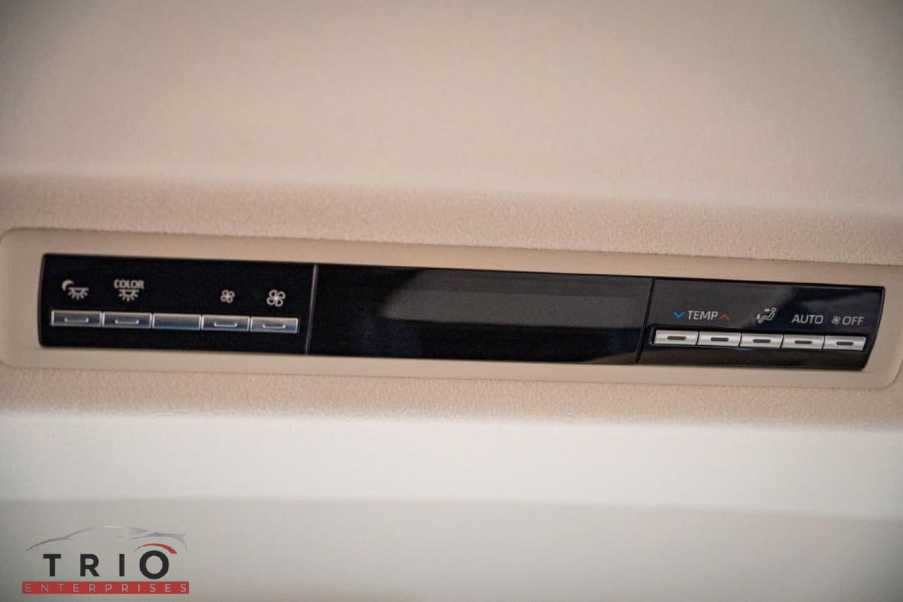 تويوتا جرافينا Toyota Granvia - 3.5L - Petrol - AT - Full Options - ( Black/Beige )