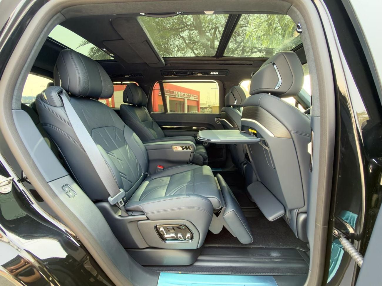 زيكر 9X 2025 ZEEKR 9X Ultra 55KWH I Range 1250KM  I2.0L DM-I Plugin Hybrid (898HP) I warranty&service