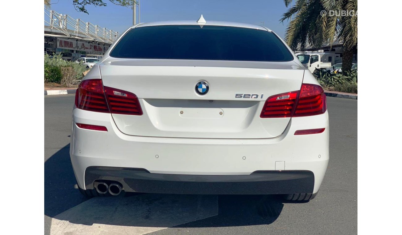 BMW 520i I GCC SPECS