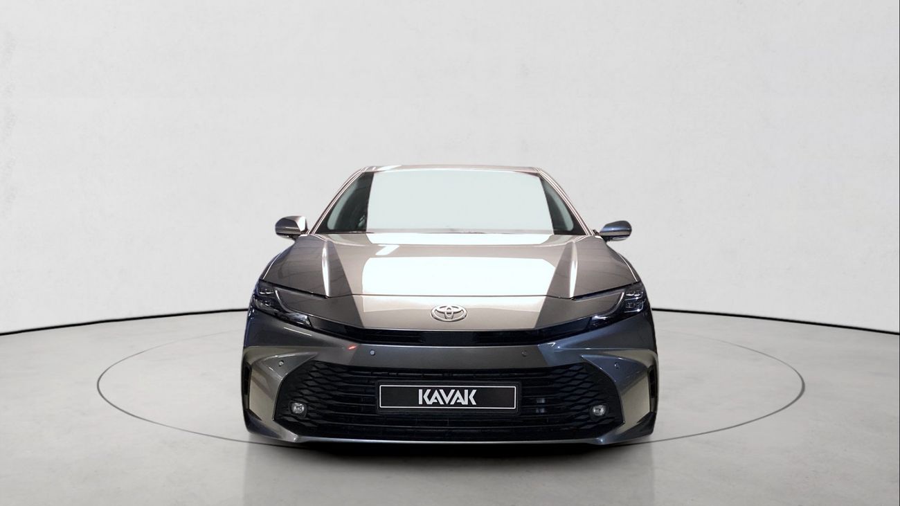 تويوتا كامري 2.5 XLE AUTO | شامل الضمان | 0 ﺪﻔﻋﺓ ﺃﻮﻟﻯ