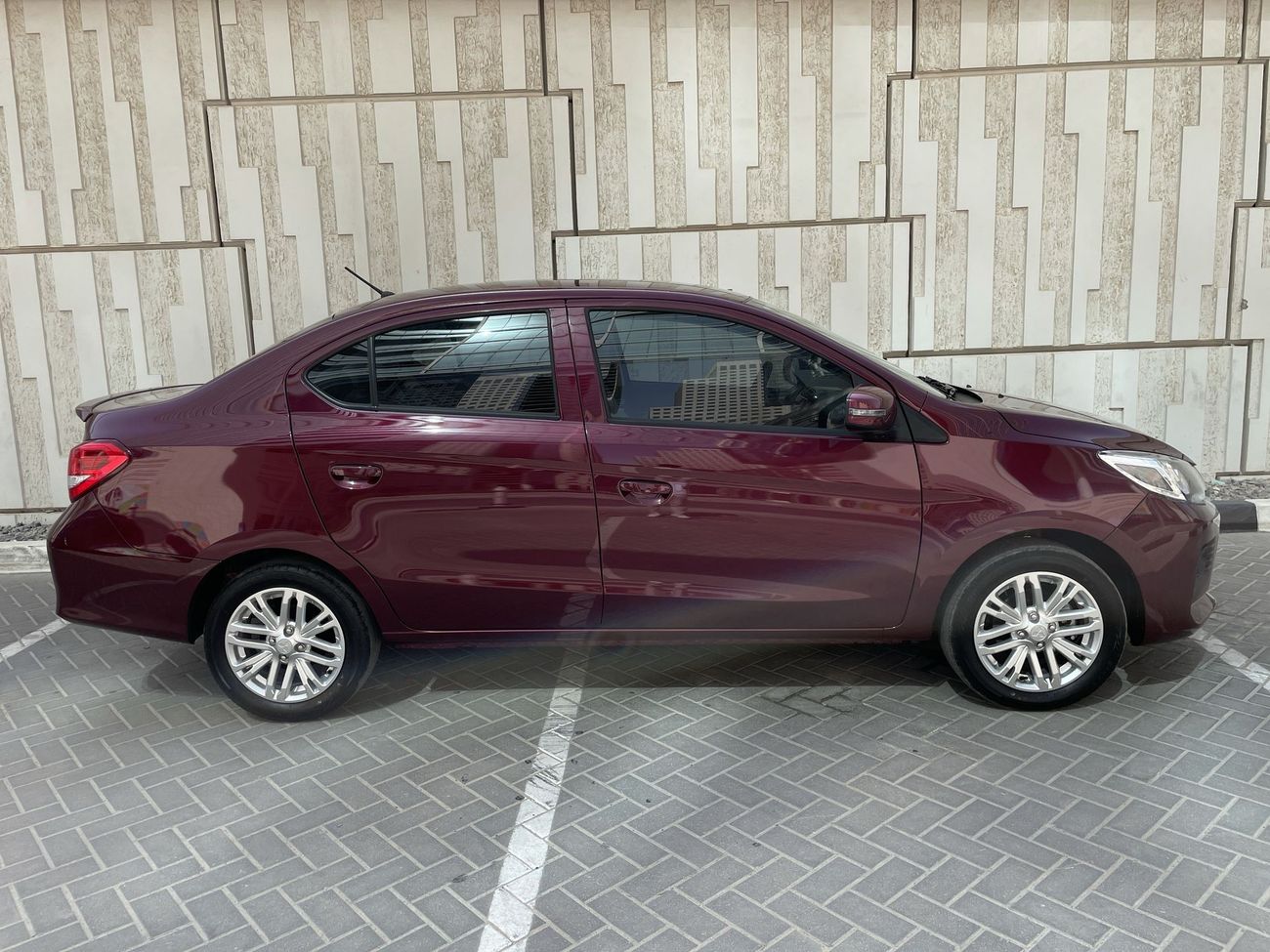 Mitsubishi Attrage 1200