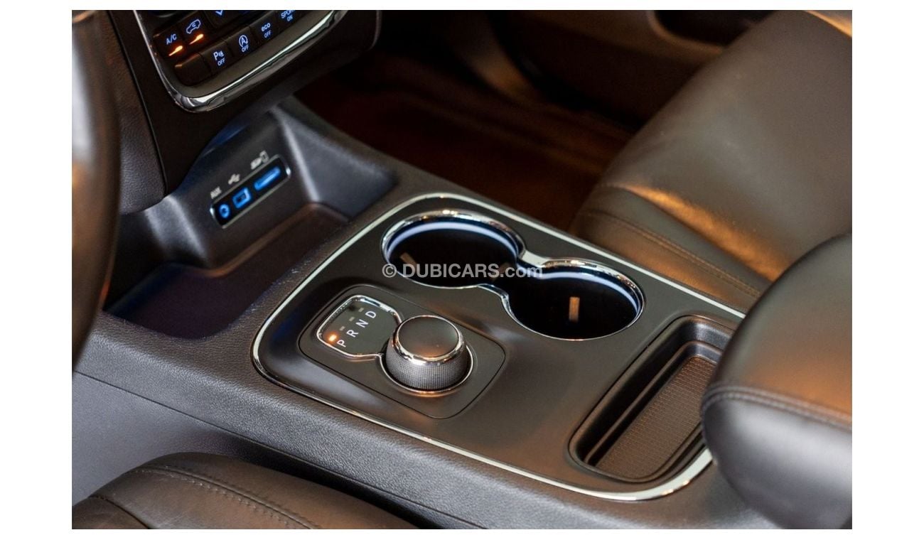 Dodge Durango 2017 Dodge Durango GT 3.6L V6 / 7-Seater / Full-Service History