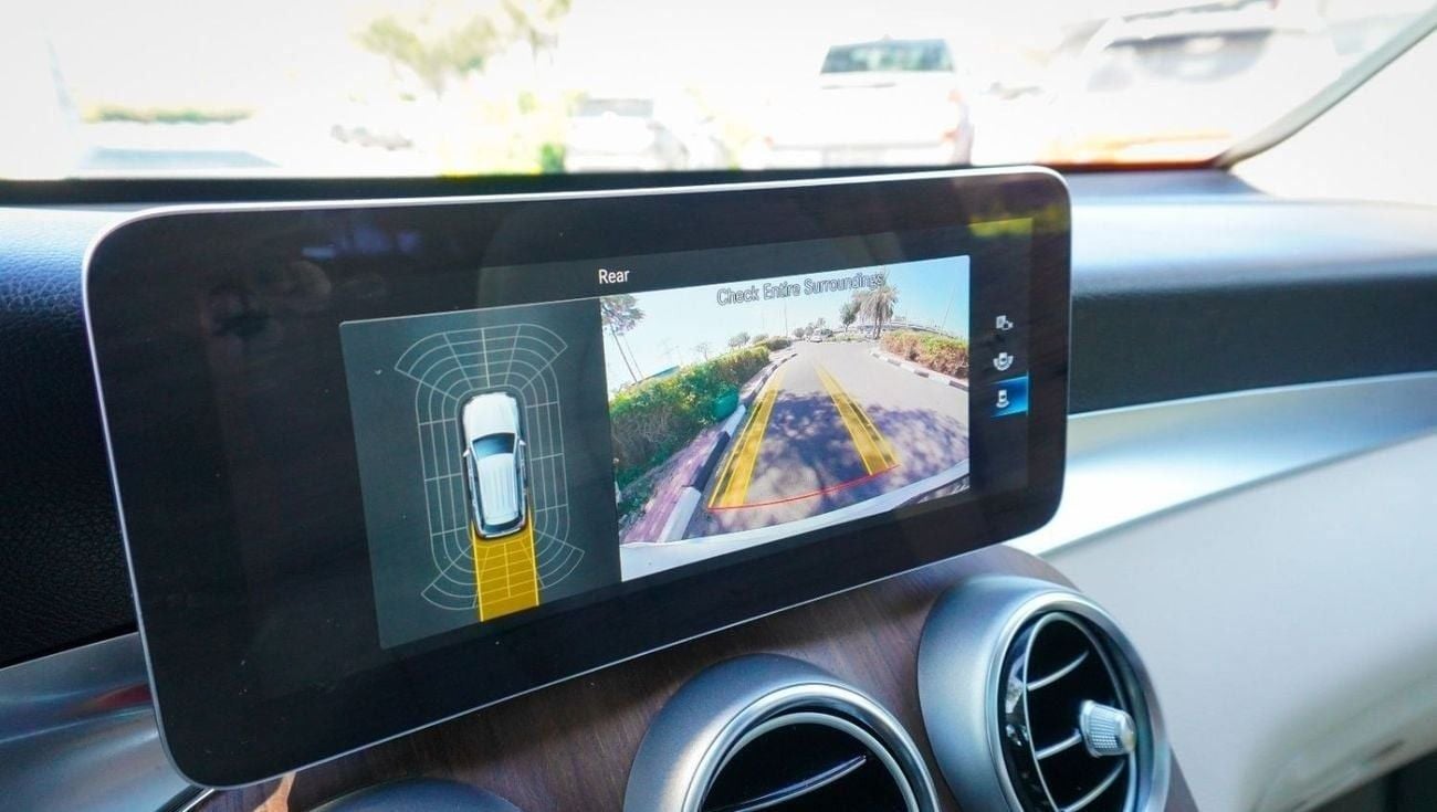 مرسيدس بنز GLC 300 AMG 2.0L