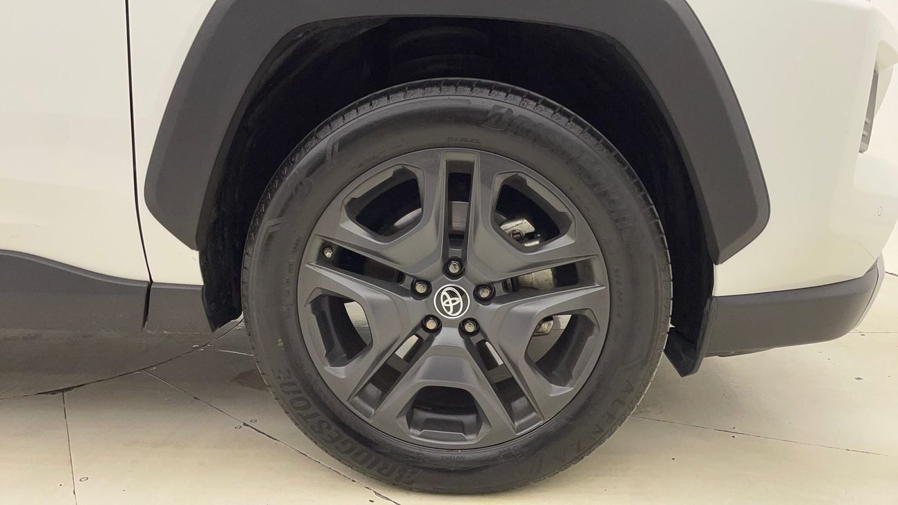 Toyota RAV4 ADVENTURE 2.5 | Zero Down Payment | Home Test Drive