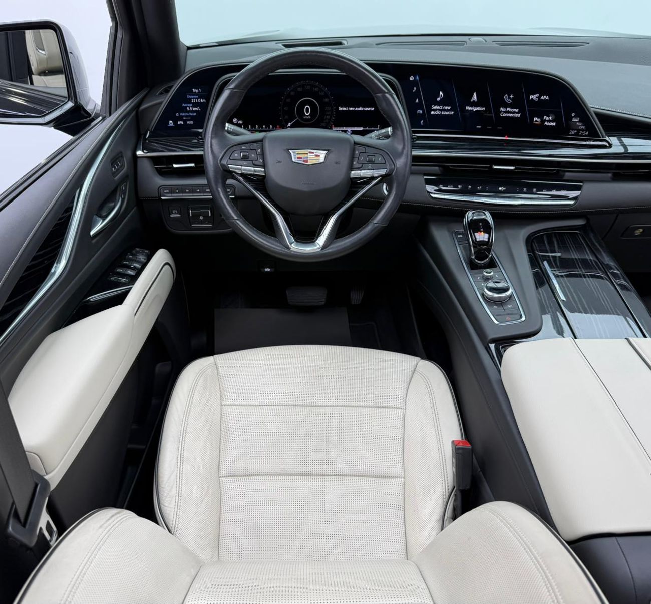 Cadillac Escalade 2023 Cadillac Escalade Platinum Luxury, 2028 Cadillac Warranty + Service Pack, Low Km, GCC