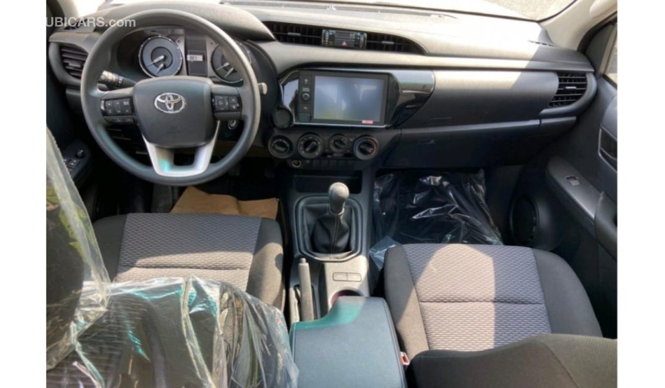 تويوتا هيلوكس MID OPTIONS 2.4L DIESEL 6M/T 4WD