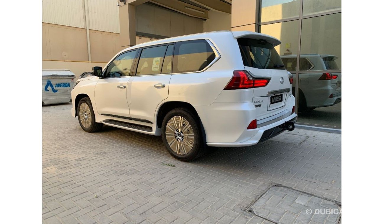 لكزس LX 570 Super Sport 5.7L Petrol Full Option with MBS Autobiography Massage Seat(Export Only)