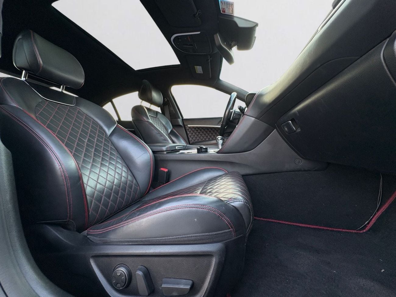 Genesis G70 PLATINUM AED 1,440 P.M | 0% DOWN PAYMENT | GENESIS G70 PRESTIGE | 3.3L TWIN-TURBO V6 | 2018 | KOREAN