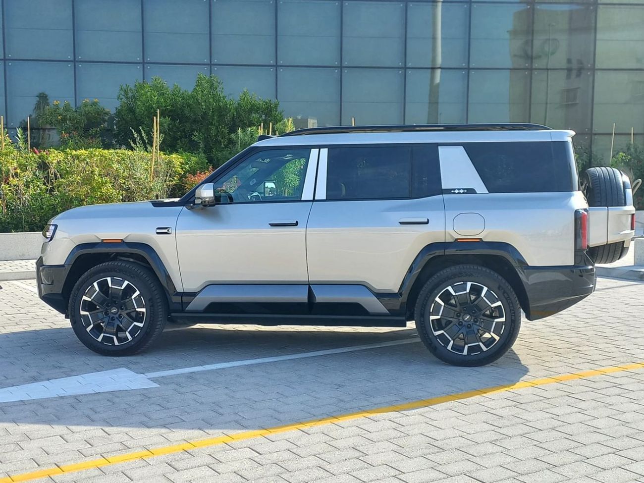 BYD Leopard 8 Smart and Brave Flagship Edition (6 Seats)