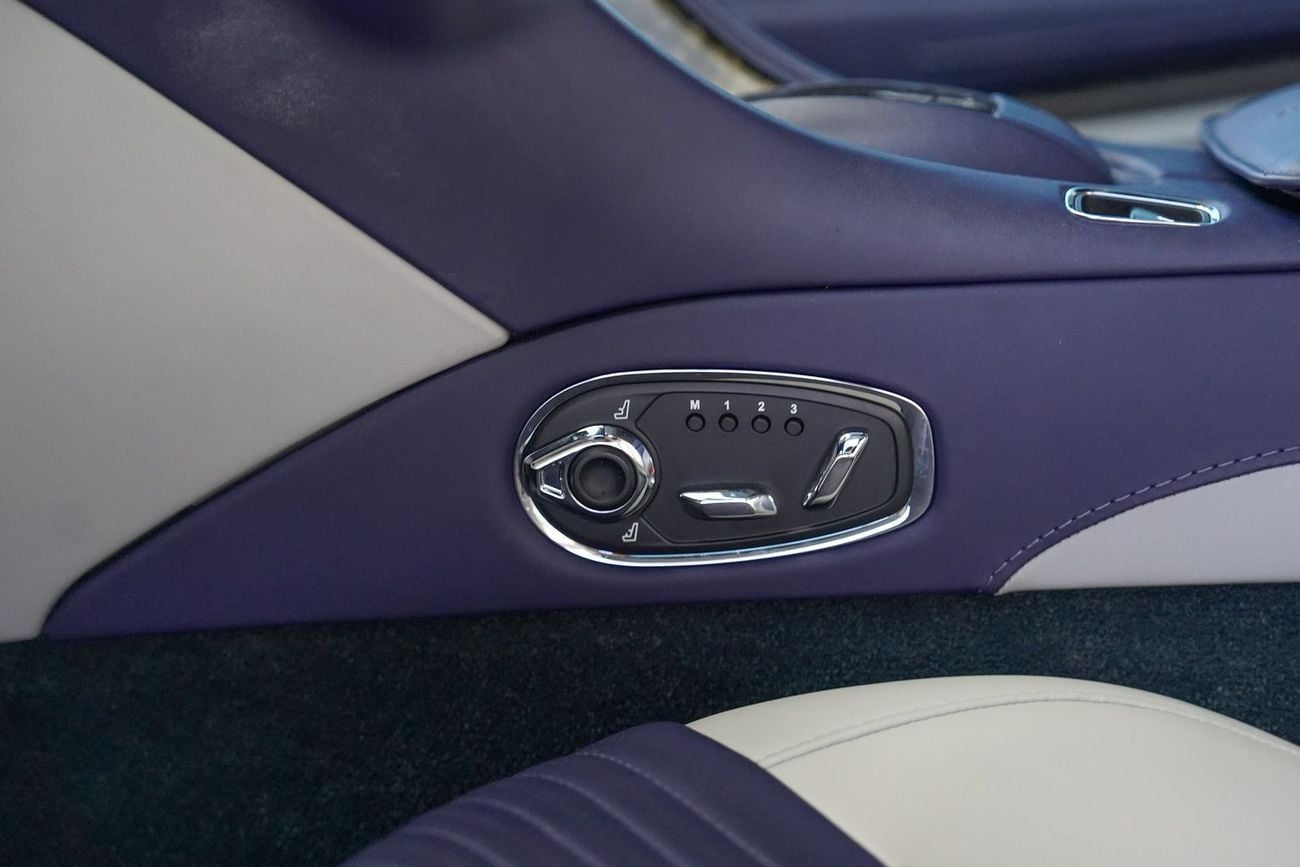 أستون مارتن DB11 Std 5.2L