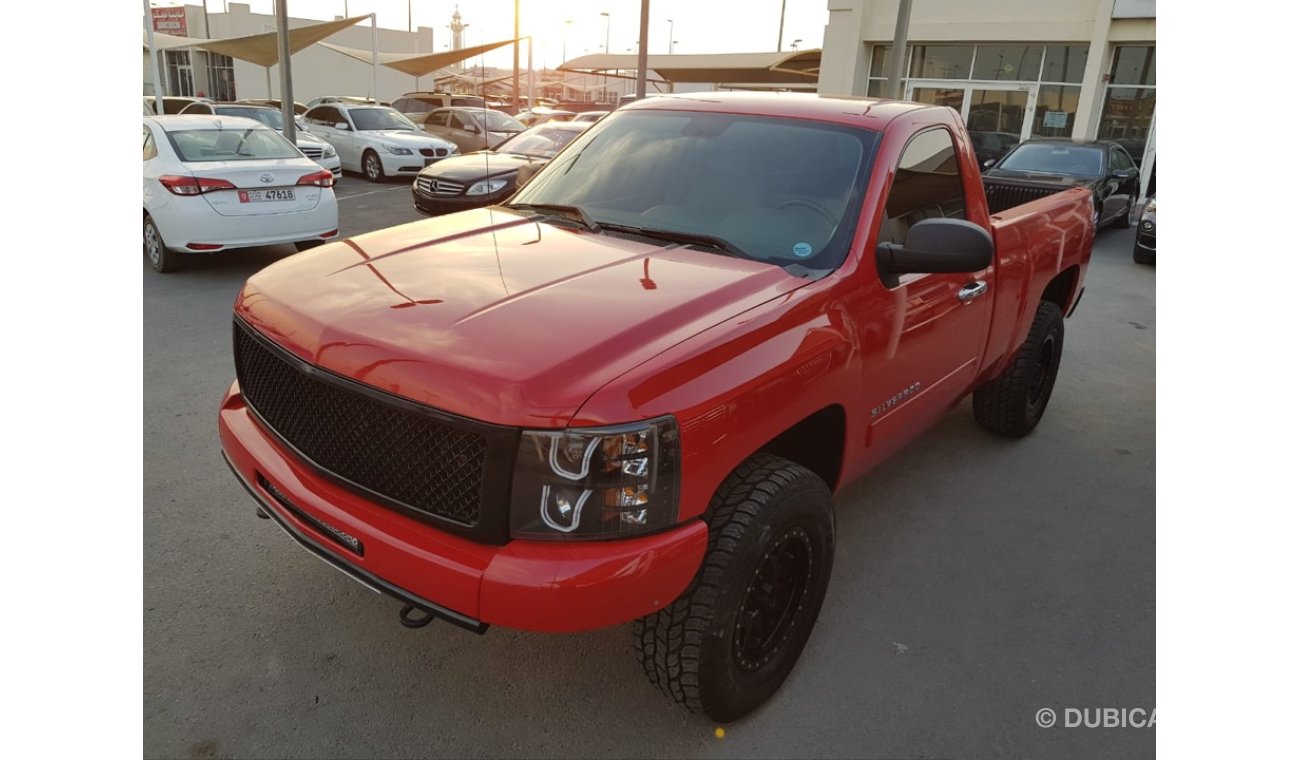 Chevrolet Silverado Chevorlet silvrado model 2013 GCC car prefect condition full service full option low mileage