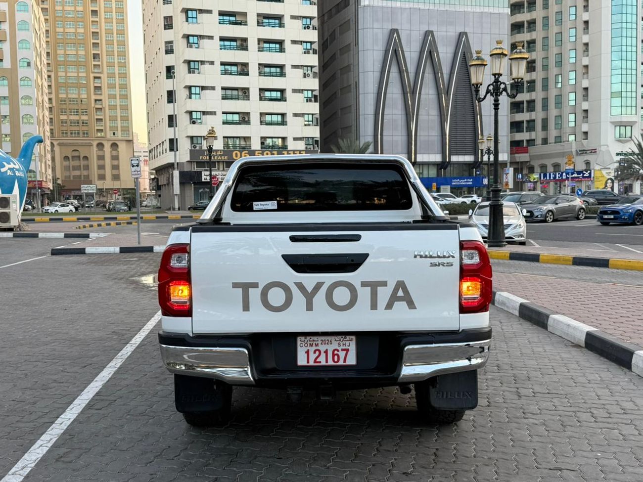 تويوتا هيلوكس Facelift SR Right Hand Drive