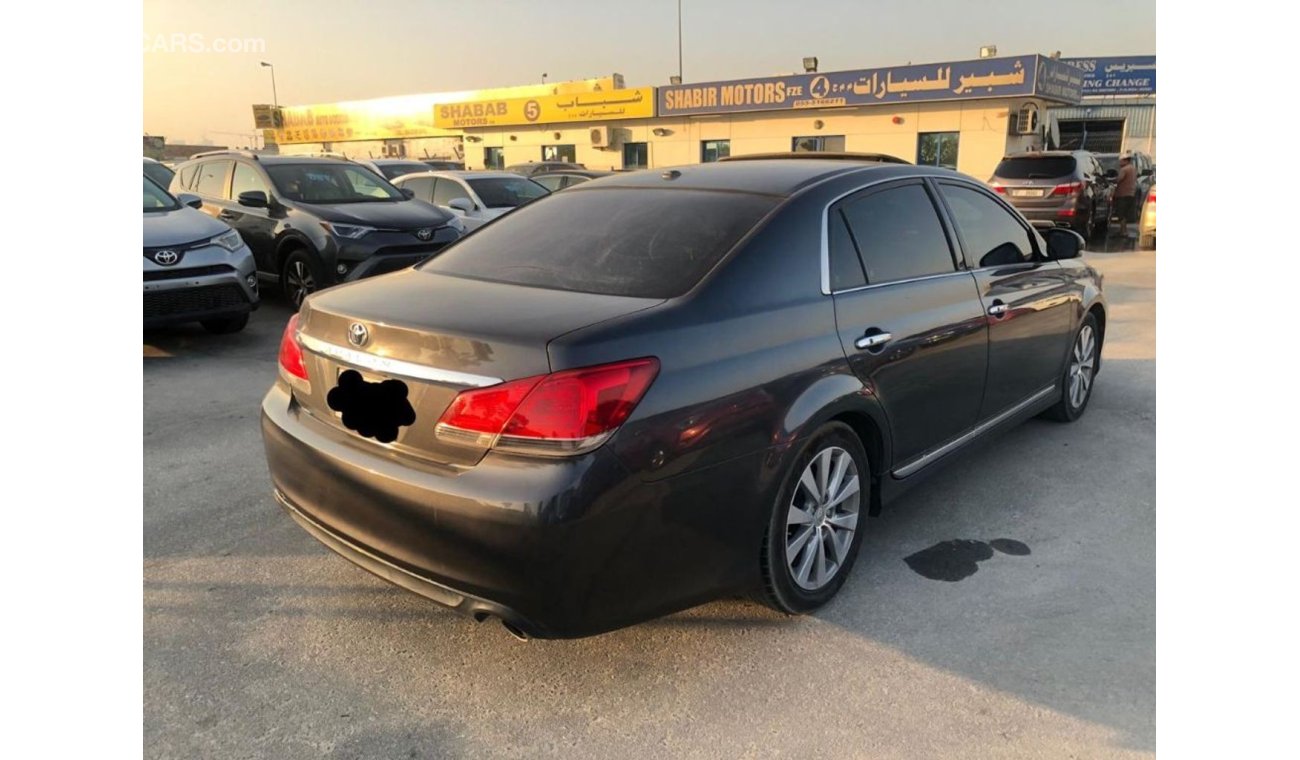 تويوتا أفالون TOYOTA AVALON  LIMITED FULL OPTOINS