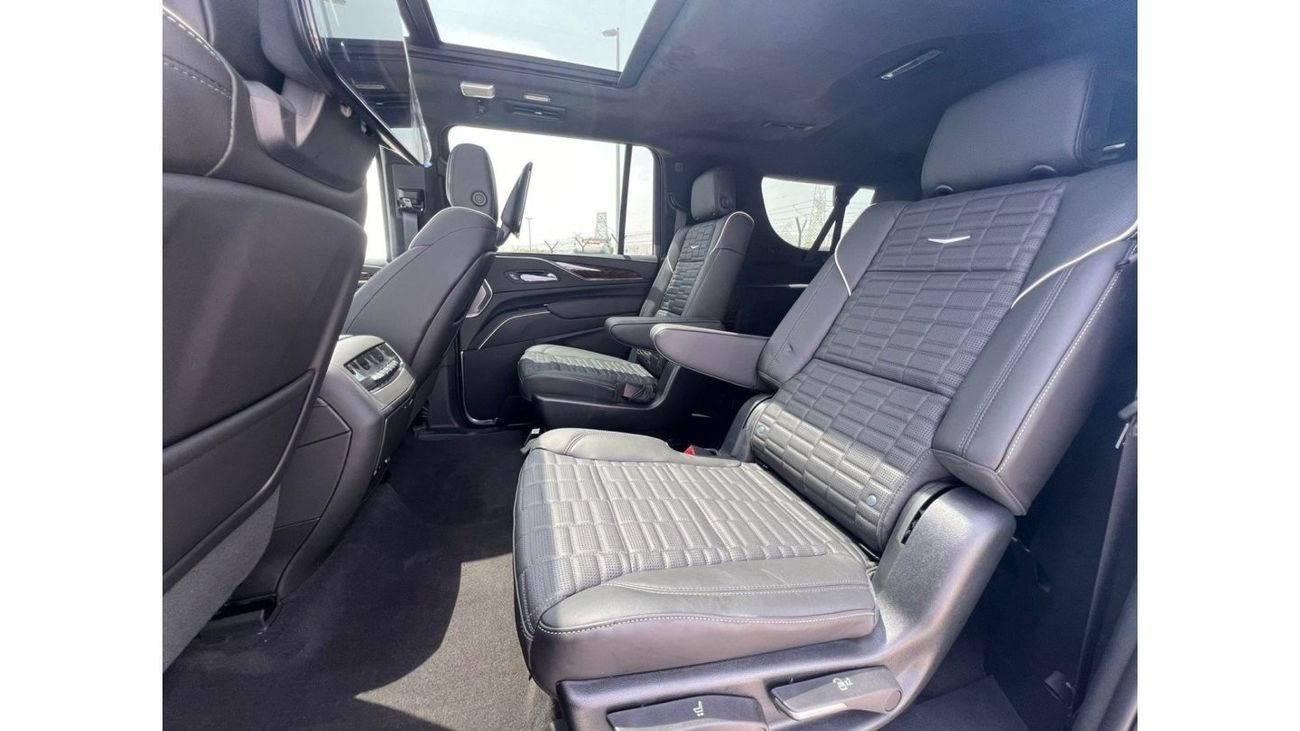 كاديلاك إسكالاد Cadillac Escalade 2023 Sport Platinum European specs