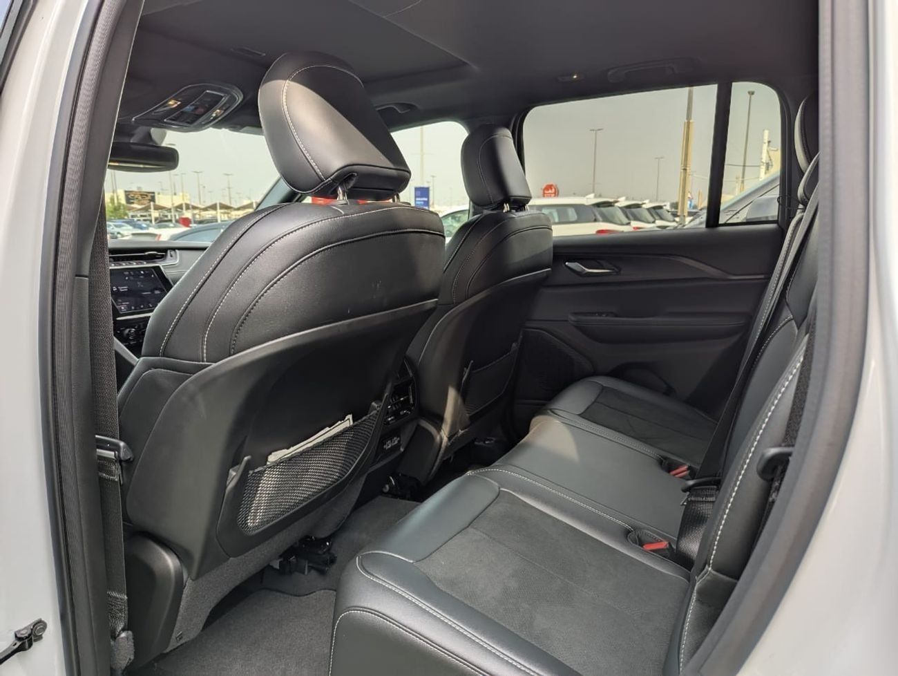 Jeep Grand Cherokee Altitude 3.6L JEEP GRAND CHEROKEE 2024 V6 engine 3.6L zero kilometer American clean car fresh import