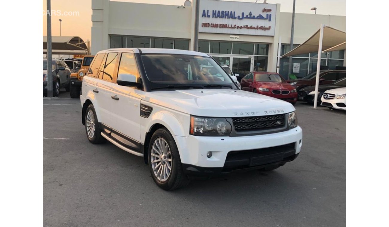 Land Rover Range Rover Sport HSE Rang Rover sport model 2011 GCC full option sun roof leather seats back camera back air condition c