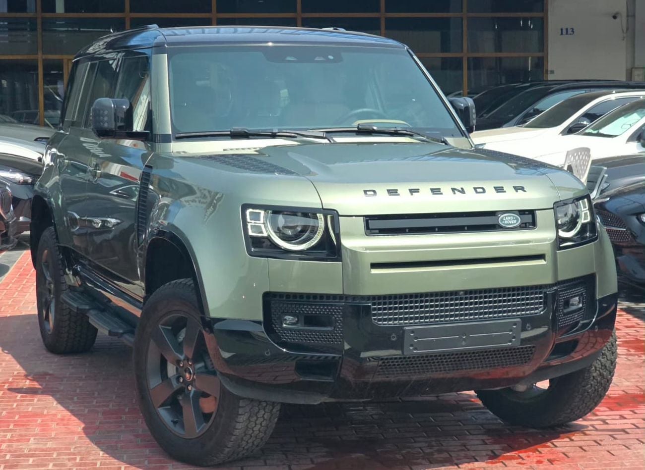 Land Rover Defender P400 90 X-Dynamic HSE 3.0L (5 Seater) X Dynamic HSE Under Warranty 2025 5 Seater