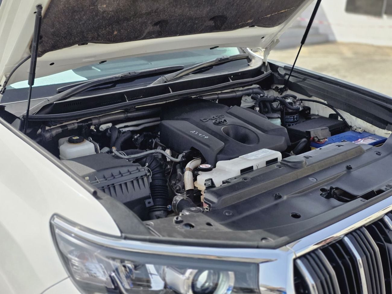 Toyota Prado TXL 2.8L 1GD-FTV Diesel Engine 360° Camera Australian specs 4WD Automatic Gear 7 Seats 5 Doors