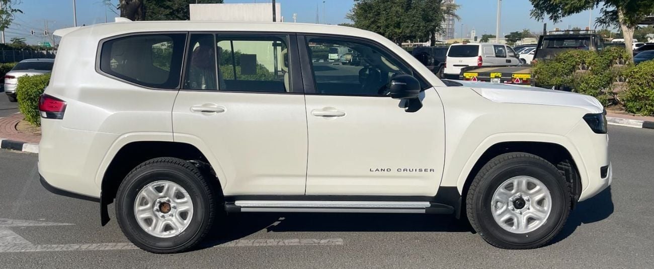 Toyota Land Cruiser EXR GXR 4.0L  (300 Series) (GRJ 300) 2026  model basic option