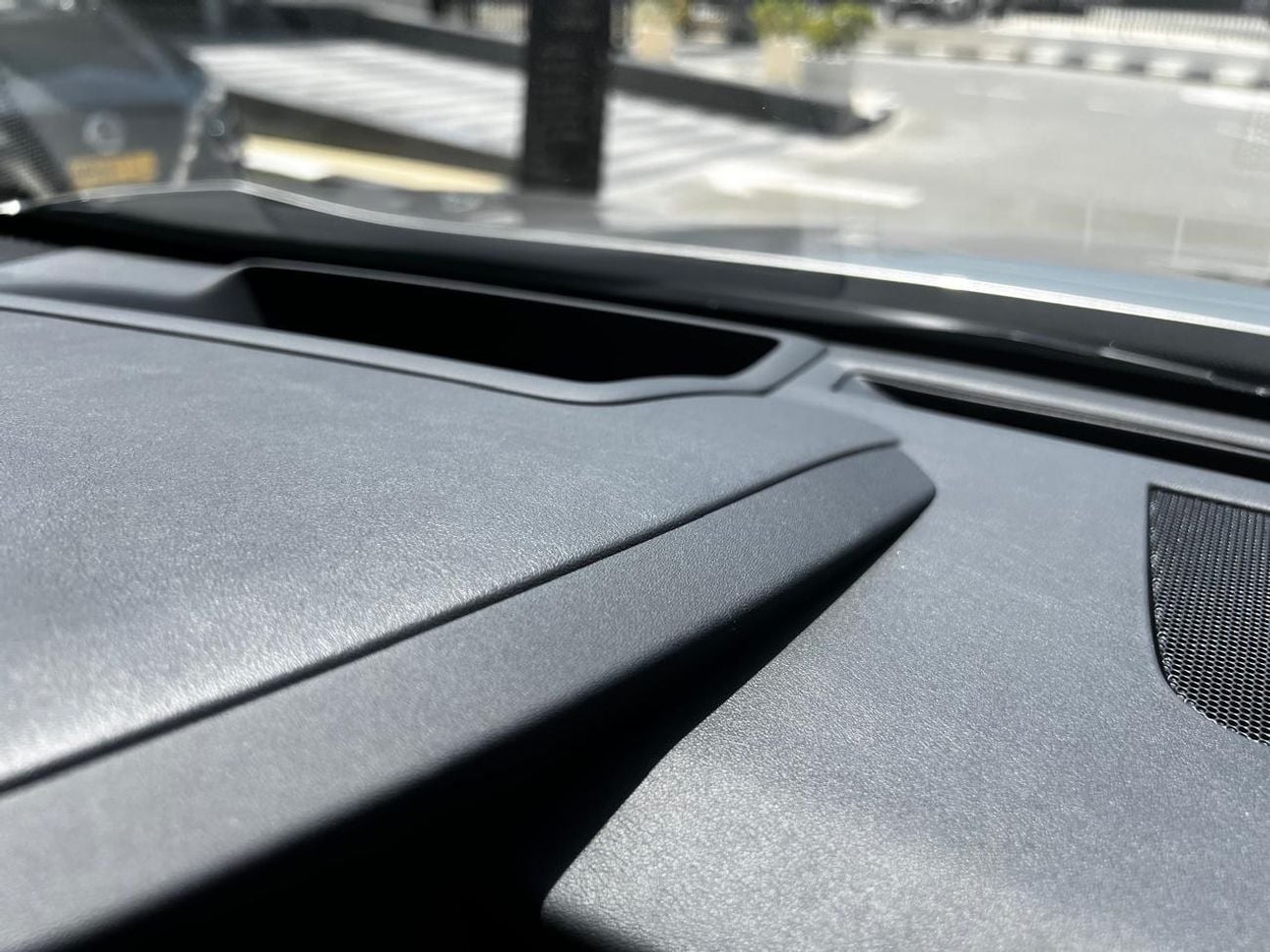 Lexus UX300h
