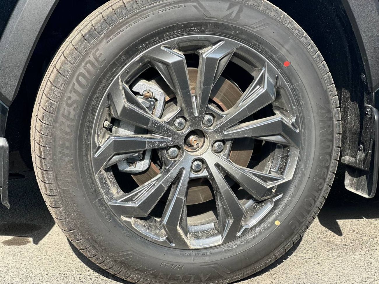 Toyota RAV4 2.5L PTR A/T // 2025 // Mid With Sunroof , Wireless Charge , DVD&Back Camera // Special Offer // By 