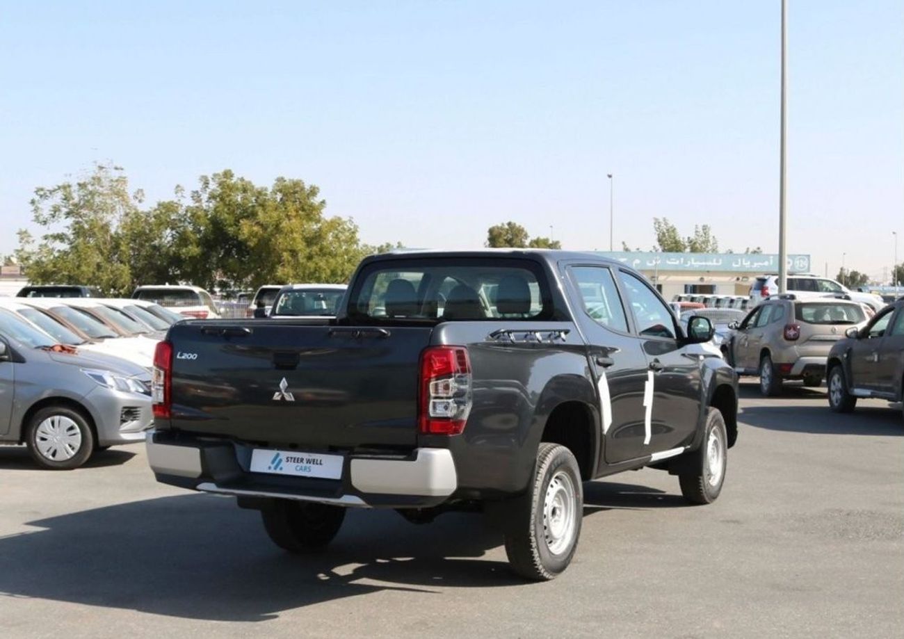 ميتسوبيشي L200 DIESEL - 2.5L -  DOUBLE CABIN - 4X4 - 5MT - POWER LOCKS AND POWER WINDOWS - EXPORT ONLY