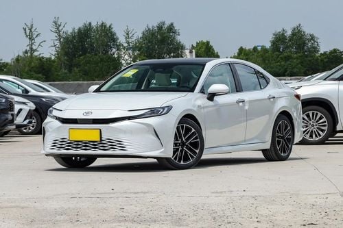Toyota Camry 2.5HG Hybrid Chinese Specs Export Price Can Be Register in UAE