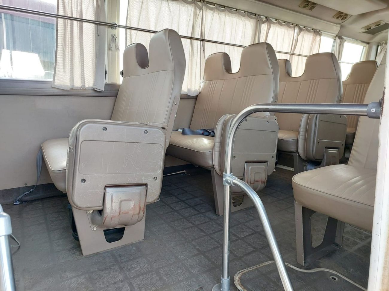 نيسان سيفيليان NISSAN CIVILIAN BUS RHD 1998 MODEL 4.1 L DIESEL AUTOMATIC(PM02267)
