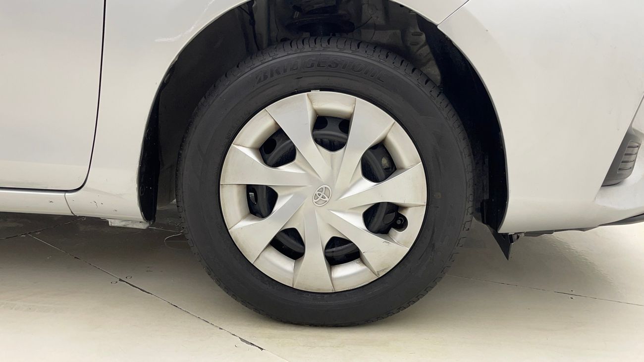 تويوتا يارس SE 1.3 | بدون دفعة مقدمة | اختبار القيادة في المنزل