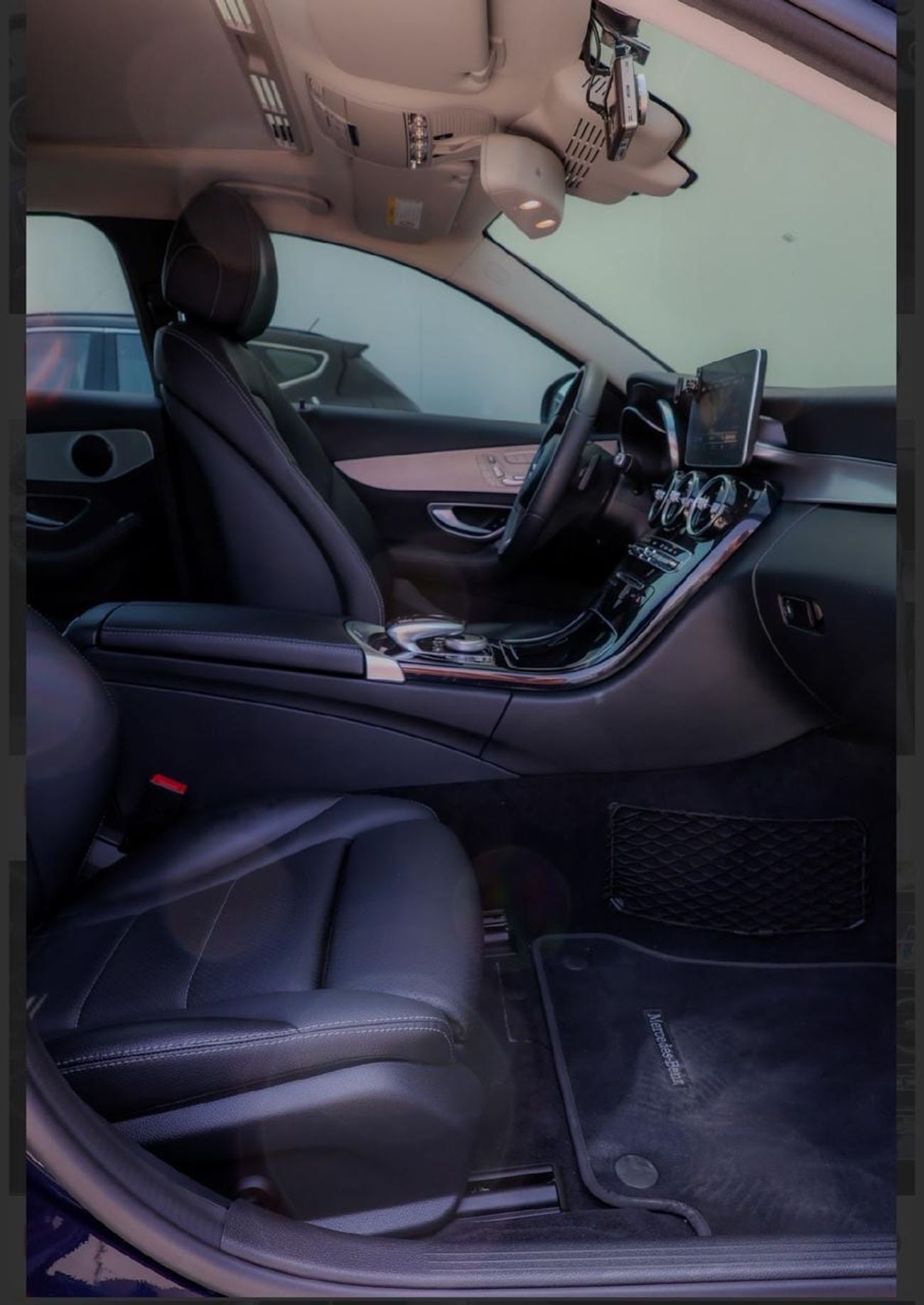 مرسيدس بنز C 200 AMG