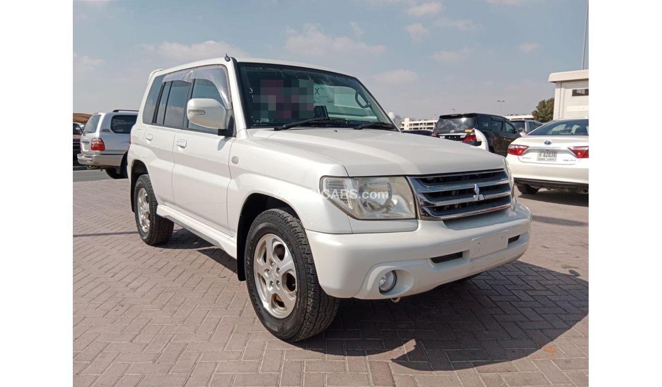 Mitsubishi Pajero MITSUBISHI PAJERO RIGHT HAND DRIVE(PM02873)