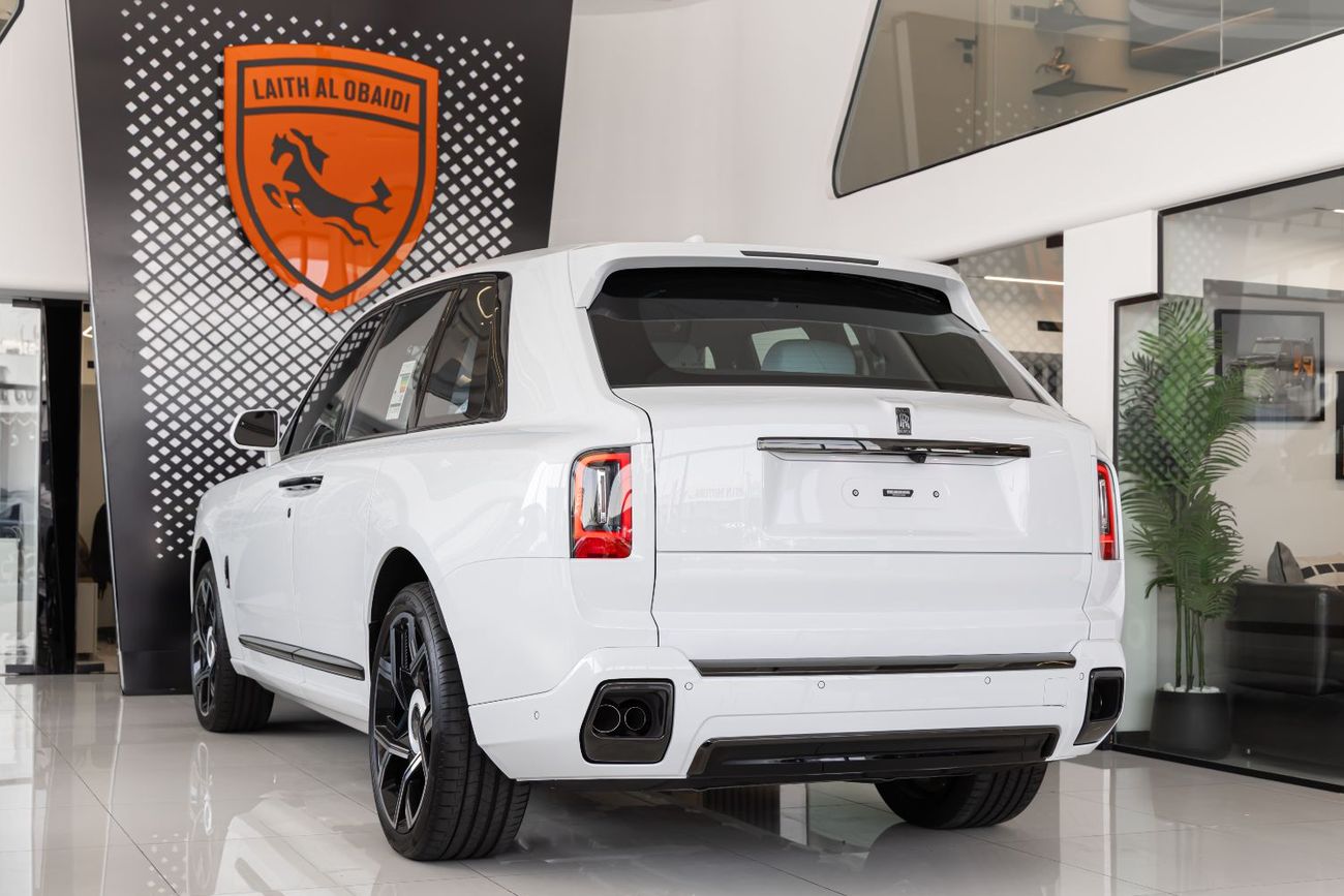 رولز رويس كولينان ROLLS-ROYCE CULLINAN | BLACK BADGE | FULL OPTIONS | BESPOKE SOUND SYSTEM | GCC SPECS | DEALER WARRAN