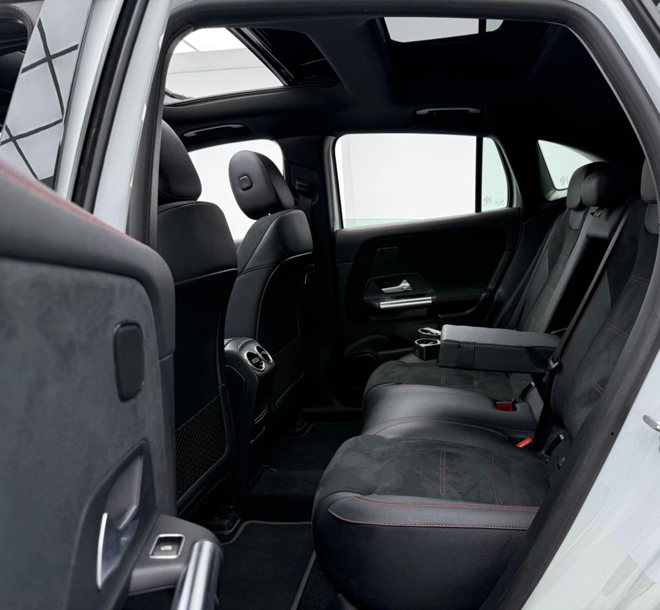 Mercedes-Benz EQA 350 SUV 4MATIC 2023 Mercedes Benz EQA 350 4Matic Premium Plus, 2028 MB Warranty, 2031 MB Service Pack, GCC