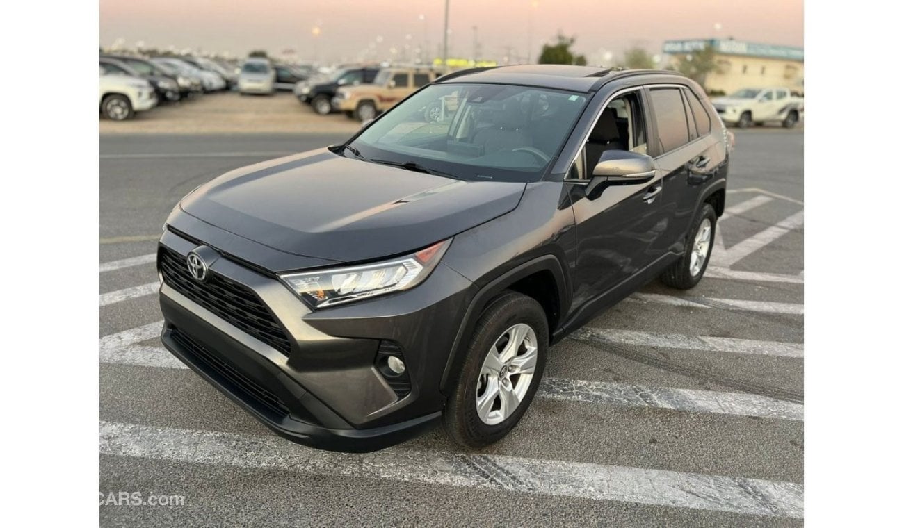 تويوتا راف ٤ 2019 Toyota Rav4 XLE // SUNROOF // 2.5L V4 / UAE PASS