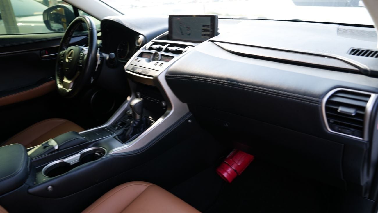 Lexus NX300