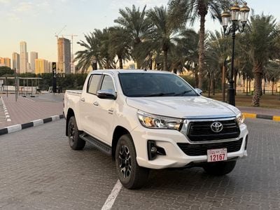 تويوتا هيلوكس SR Right Hand Drive